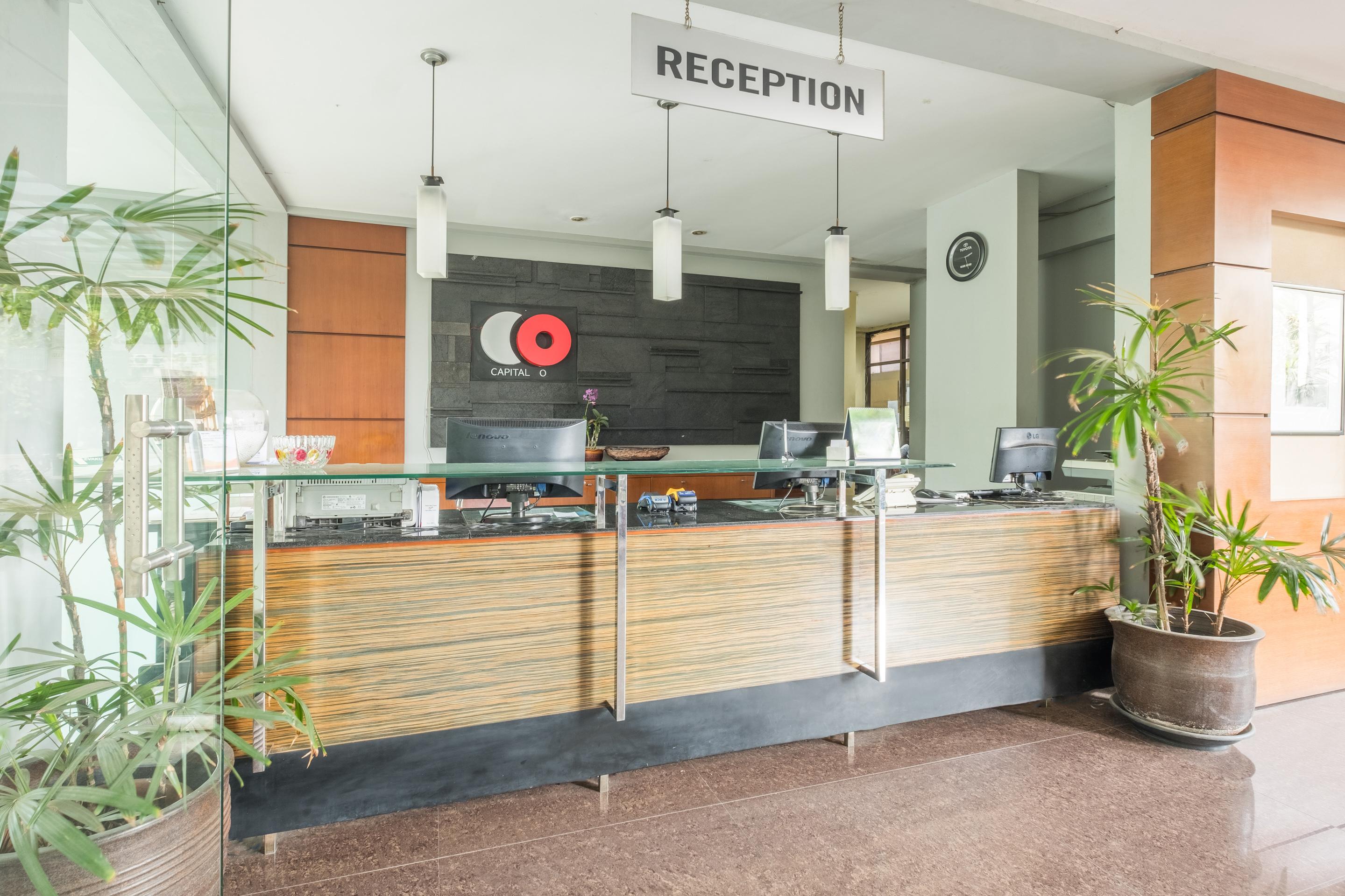 Capital O 874 Hotel Nyland Pasteur 반둥 외부 사진