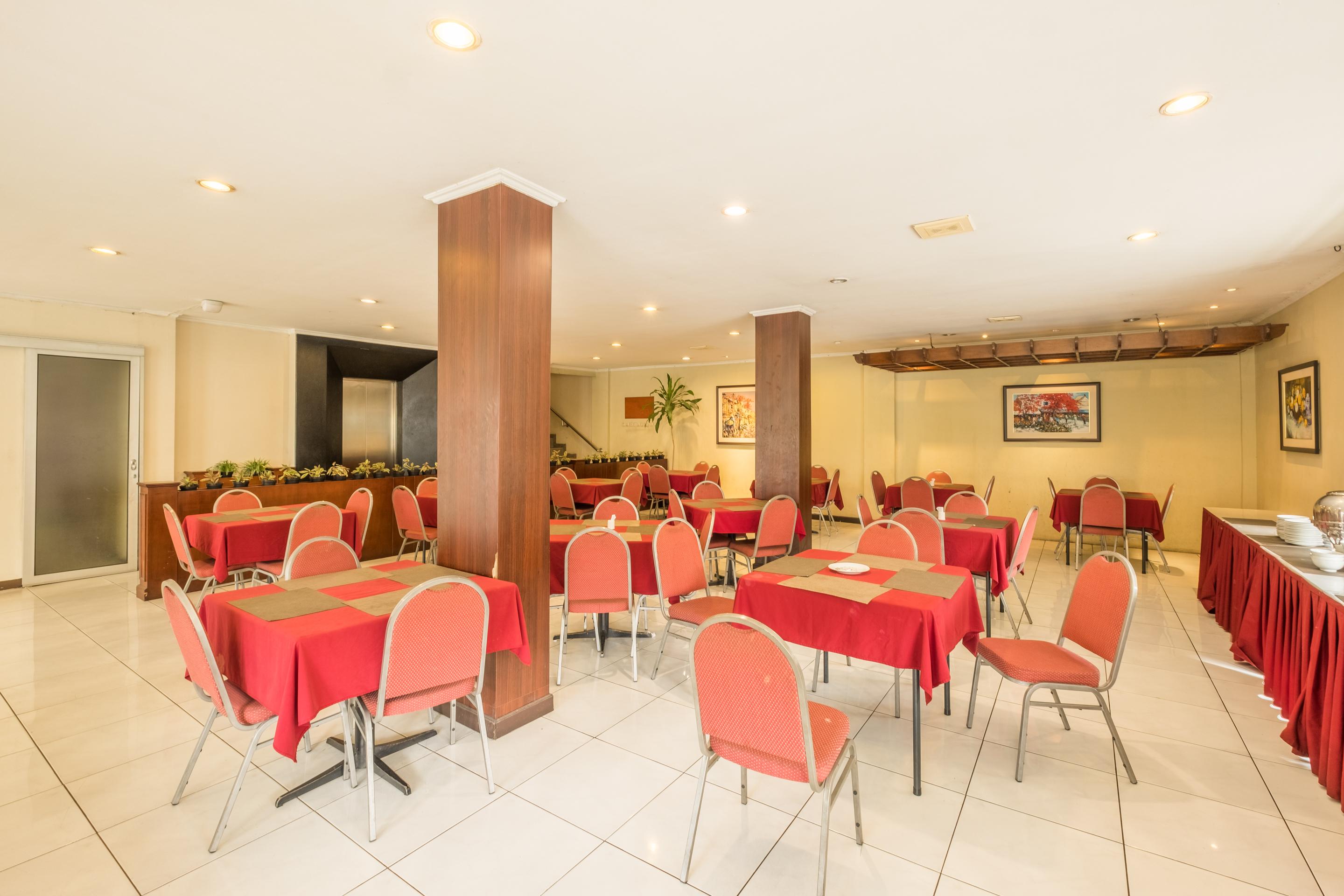 Capital O 874 Hotel Nyland Pasteur 반둥 외부 사진