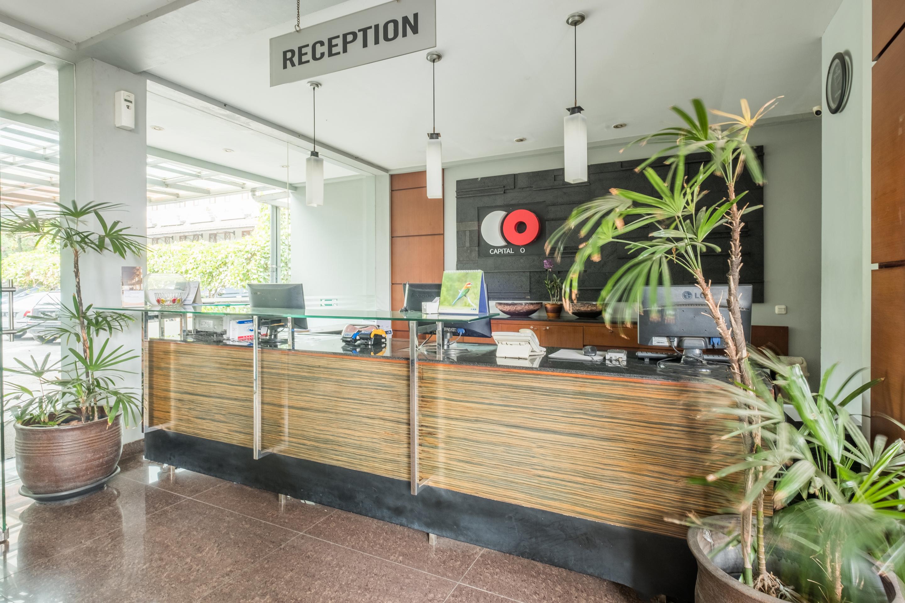 Capital O 874 Hotel Nyland Pasteur 반둥 외부 사진