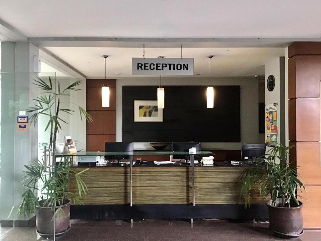 Capital O 874 Hotel Nyland Pasteur 반둥 외부 사진