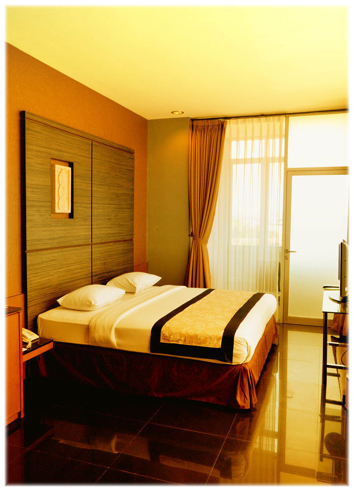 Capital O 874 Hotel Nyland Pasteur 반둥 외부 사진