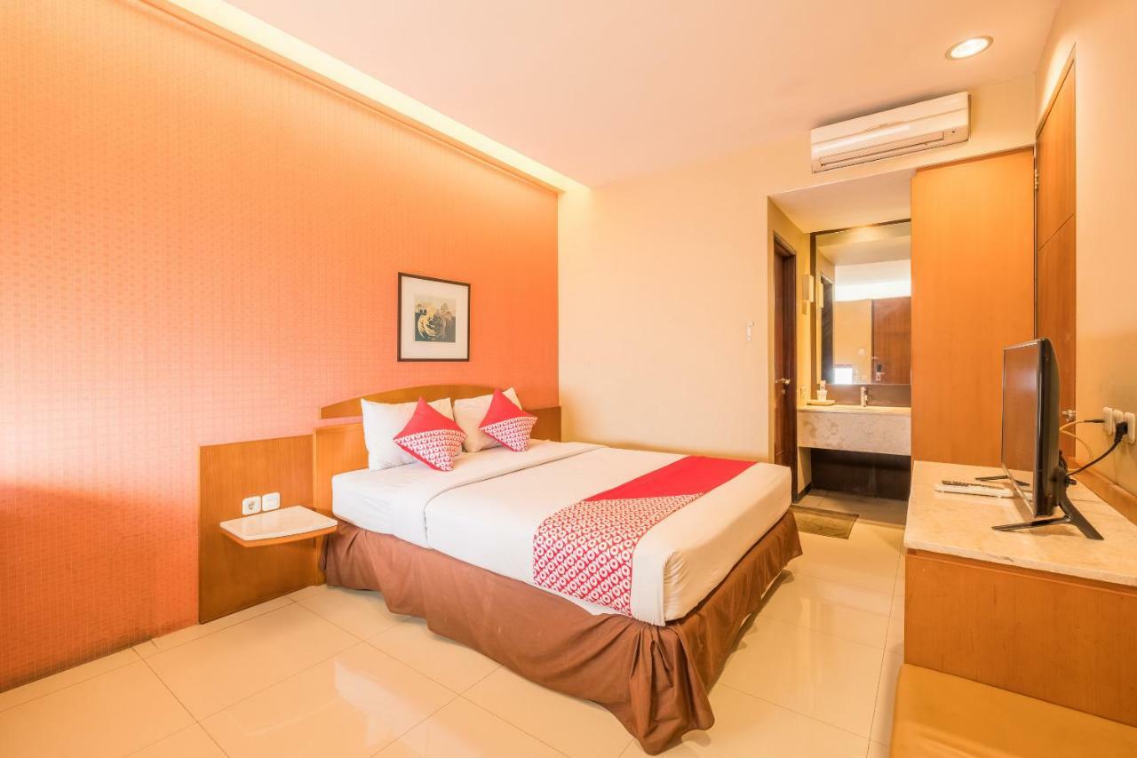 Capital O 874 Hotel Nyland Pasteur 반둥 외부 사진