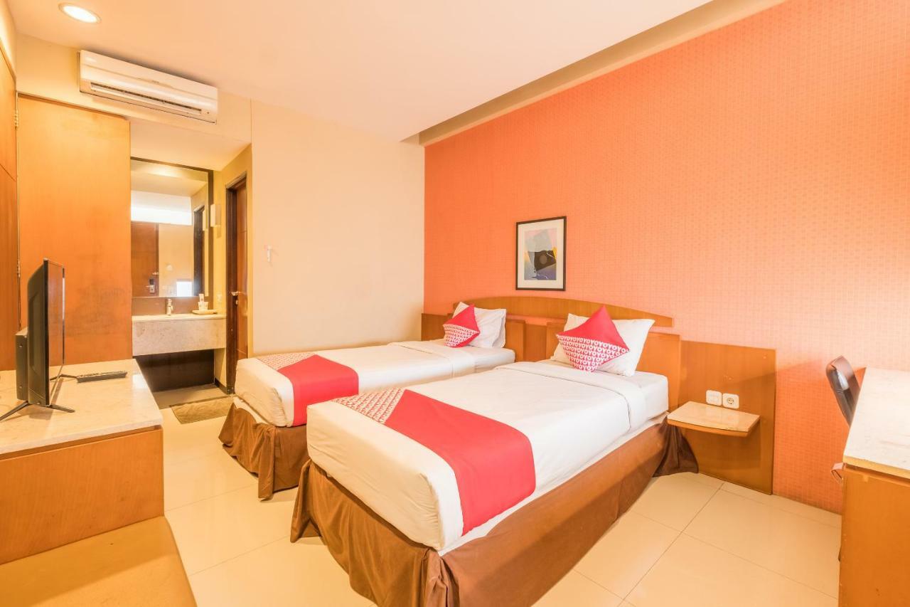 Capital O 874 Hotel Nyland Pasteur 반둥 외부 사진